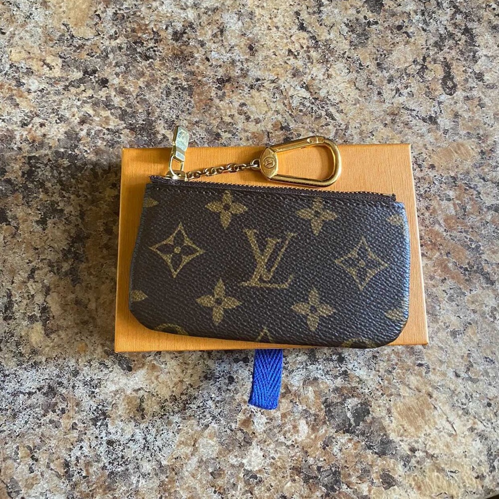 REAL Louis Vuitton key pouch